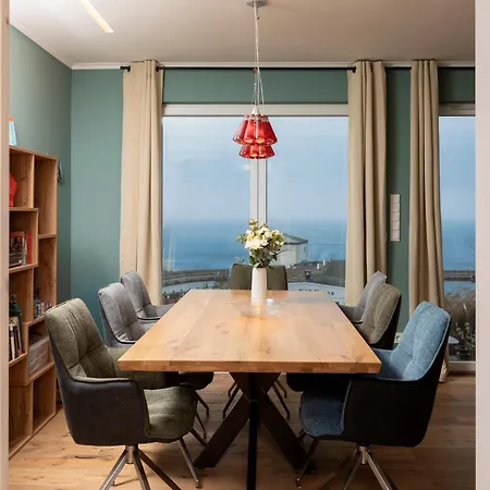 Holiday home Haus Waterkant - Traumhafter Meerblick Und Garten Sassnitz